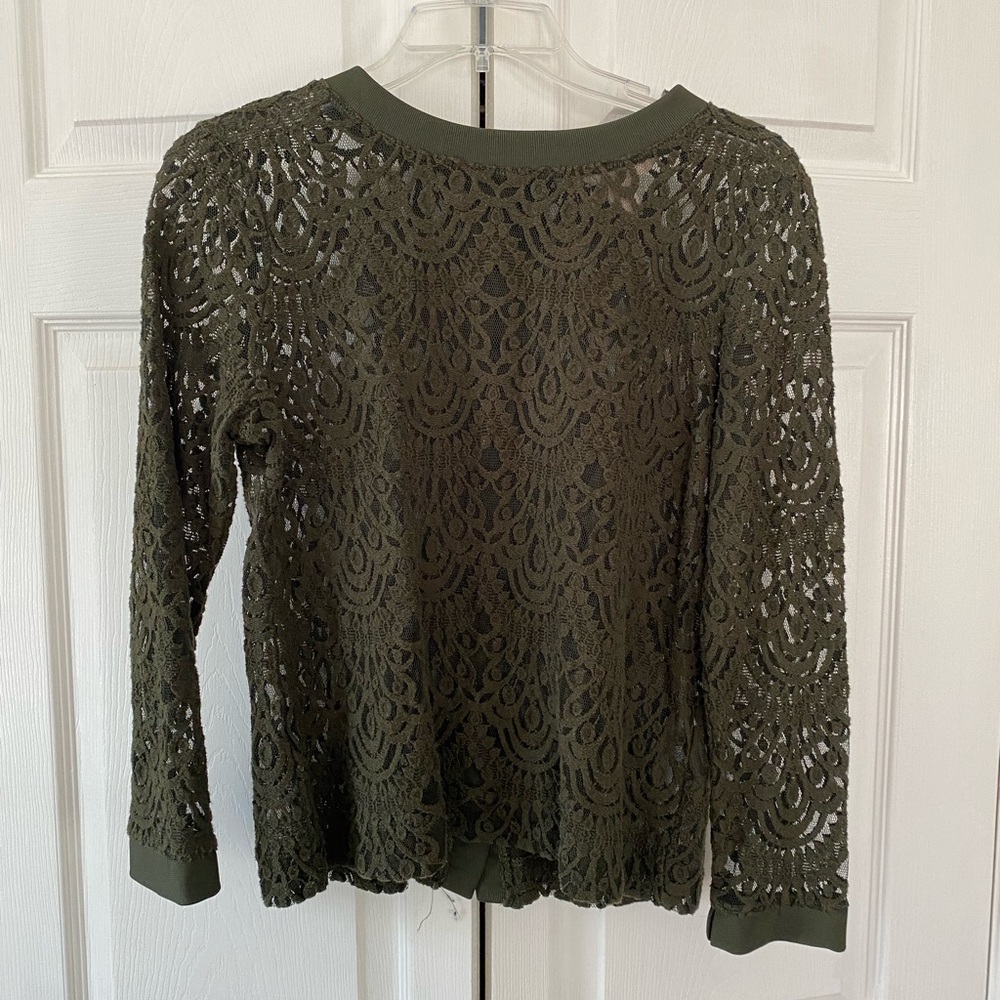 Green lace top